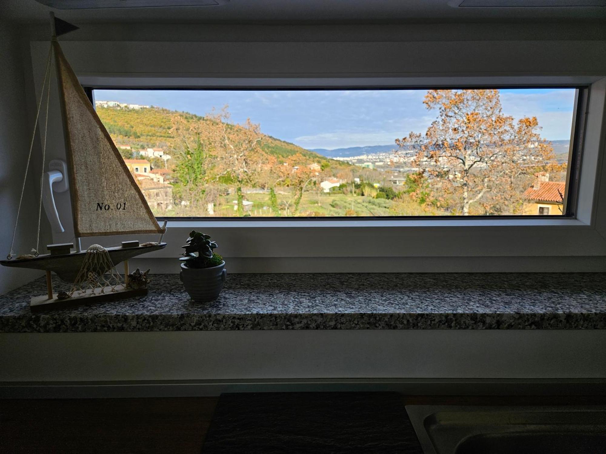Casa Miranda - Family Comfort In A Quiet Area, Near The Sea, With Bbq And Free Parking Zgornje Skofije Exterior photo
